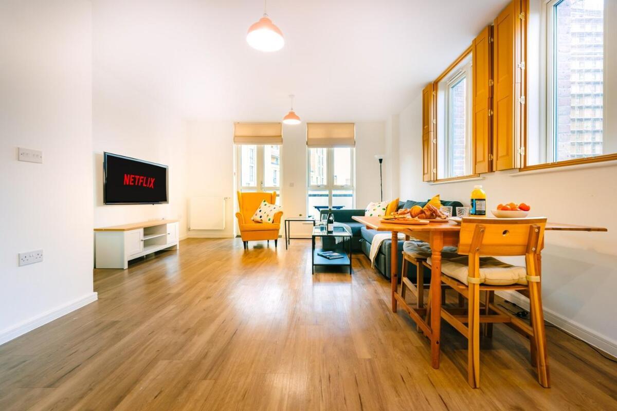 Peaceful In East End Apartment