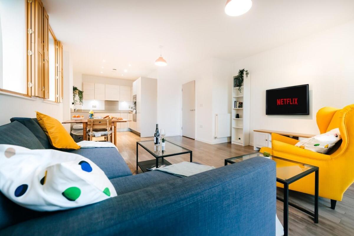 Peaceful In East End Apartment