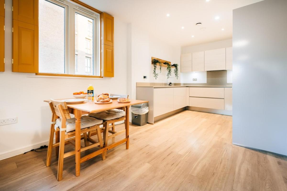 Apartment Peaceful In East End