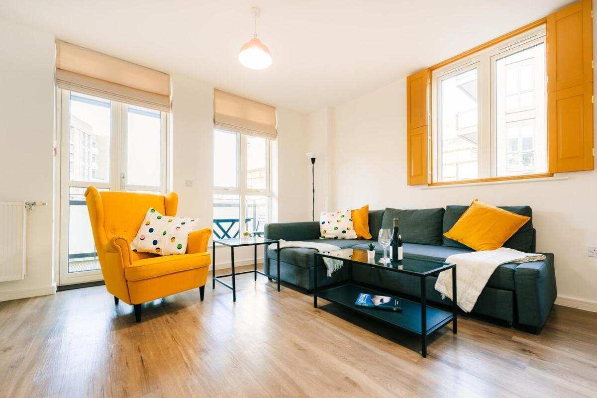 Peaceful In East End Apartment London